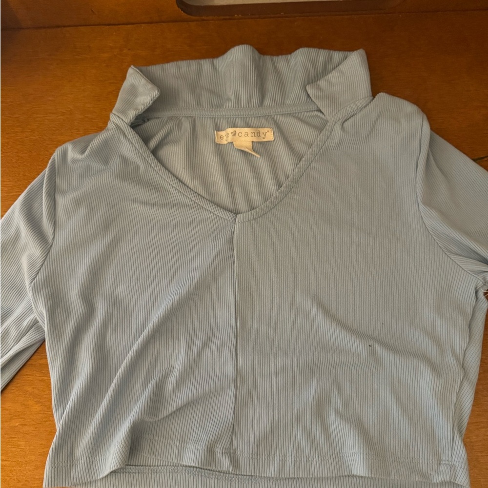 Light blue long sleeve crop top
